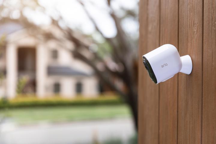 Actual product image Arlo Ultra VMS5340 Set of 3 (3840 x 2160 pixels)