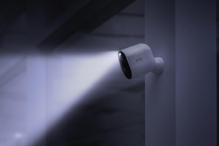 Actual product image Arlo Ultra VMS5340 Set of 3 (3840 x 2160 pixels)