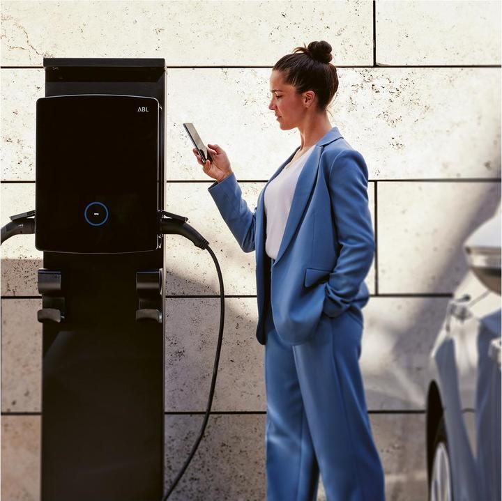 Actual product image ABL Wallbox eM4 Twin REEV 100000183 compliant with calibration regulations, Extender, 11/22 kW (Type 2, 22 kW)
