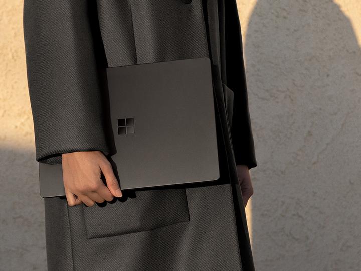 Produktbild Microsoft Surface Laptop 2 (13.50", Intel Core i7-8650U, 8 GB, 256 GB, DE)