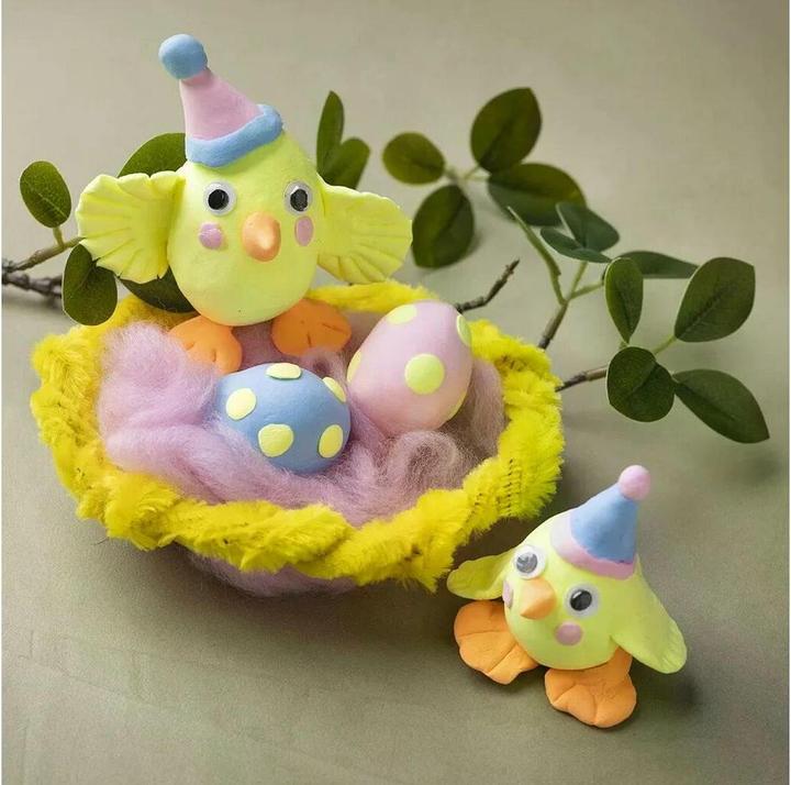 Actual product image Creativ Company Easter family modelling set