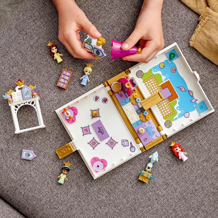 Actual product image LEGO Storybook Adventures with Arielle, Belle, Cinderella and Tiana (43193, LEGO Disney)