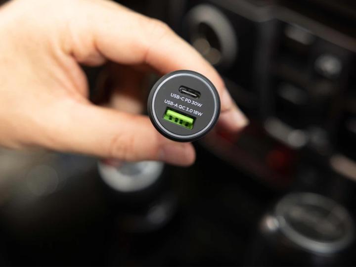 Actual product image Quad Lock Dual USB-C 48W Car Charger