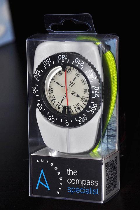 Actual product image Compass Hand bearing V-Finder