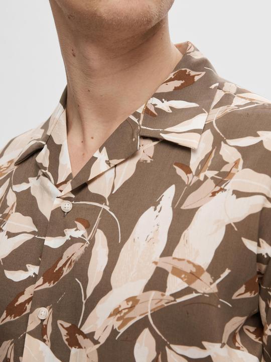 Actual product image Selected Homme Cuban Collar Shirt (M)