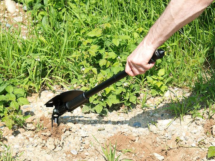 Actual product image Semptec 11in1 multi-function tool spade with saw, pick, hammer & co. (12 Functions)