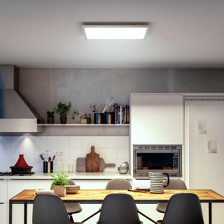 Produktbild Philips Hue Aurelle Basis BT (3550 lm)