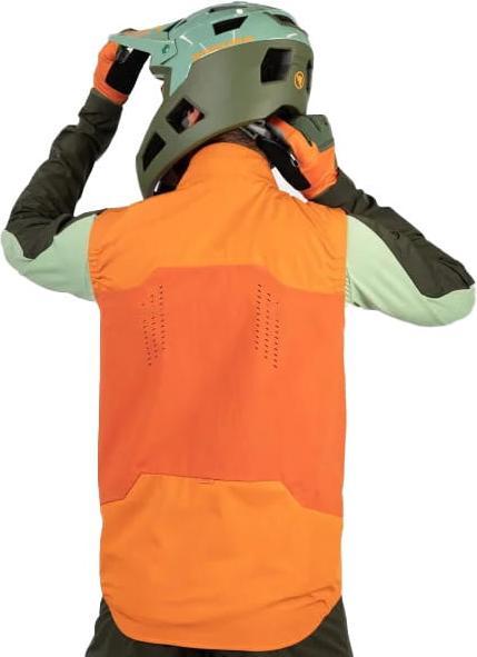 Actual product image Endura MT500 Spray Vest (L)