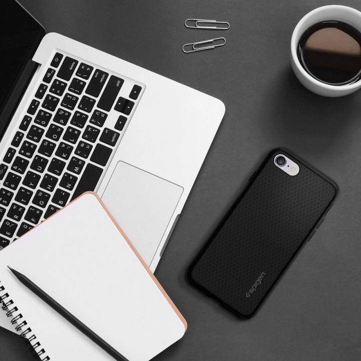 Produktbild Spigen Liquid Armor (Apple iPhone SE (3rd Gen), Apple iPhone SE (2nd Gen), Apple iPhone 8, Apple iPhone 7)