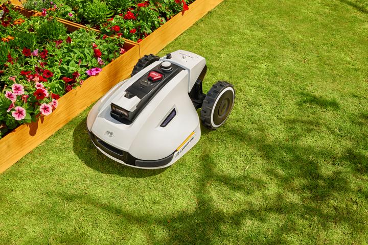 Actual product image Mammotion YUKA 2000 (2000 m²)