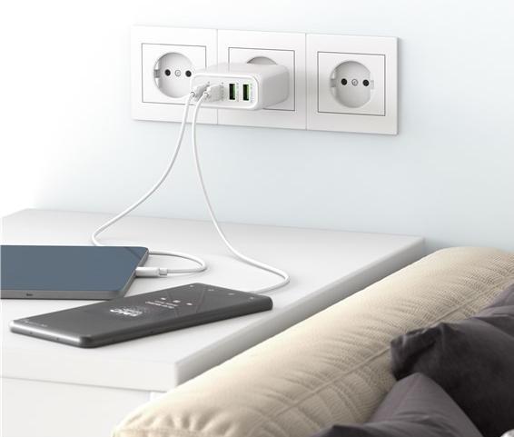 Actual product image Goobay Multiport quick charger (68 W)