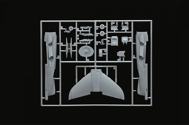 Actual product image Italeri 1:72 Harrier GR.3 Falklands War