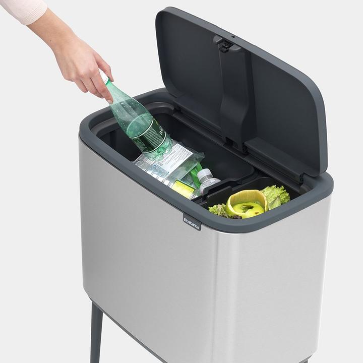 Immagine prodotto Brabantia Cestino per la raccolta differenziata con pulsante, argento (31 62 27) (34 l)