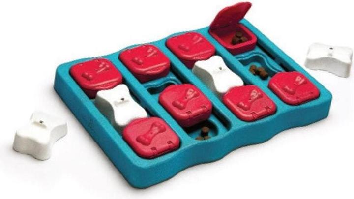 Nina Ottosson dog brick (Intelligence toy dog)