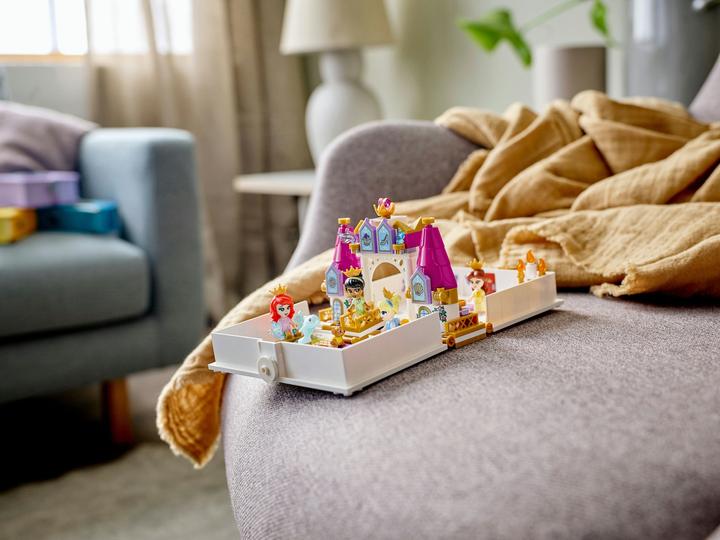 Actual product image LEGO Storybook Adventures with Arielle, Belle, Cinderella and Tiana (43193, LEGO Disney)