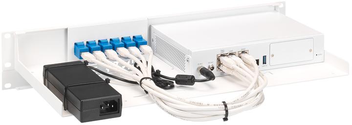 Produktbild Rackmount.IT 1.3/2U 6 x RJ-45, f/ Sophos RED 20, RED 60 (Montage-Kit)