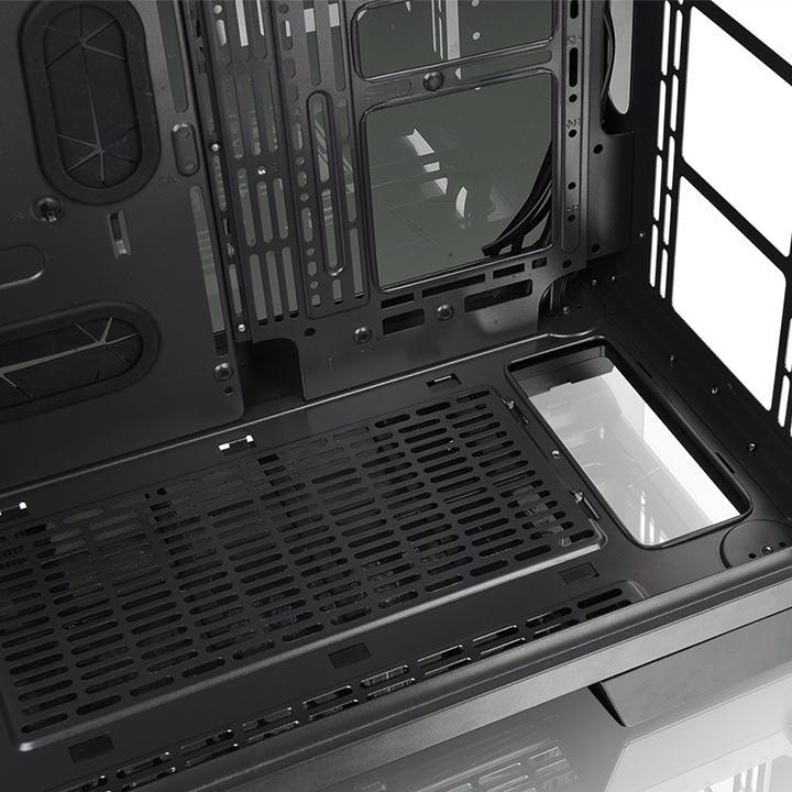 Actual product image Thermaltake View 71 TG RGB (ATX, mATX, Mini-ITX, E-ATX)