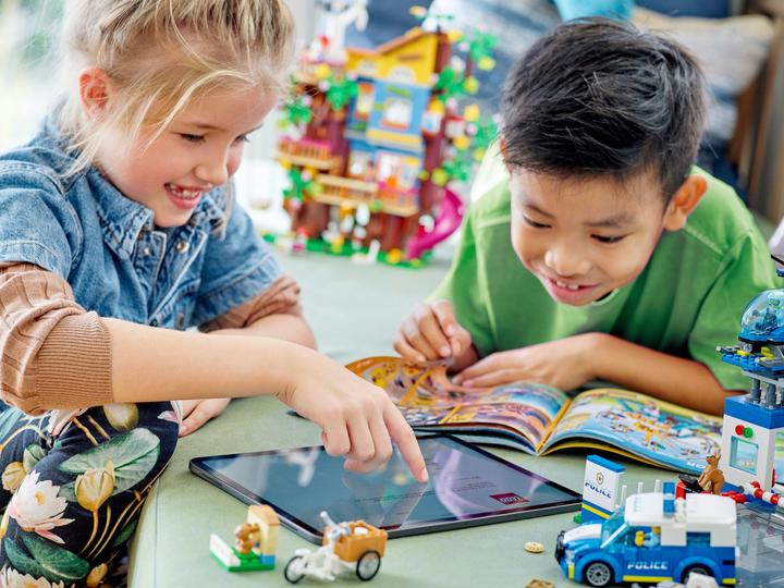 Produktbild LEGO Freundschaftsbaumhaus (41703, LEGO Friends)