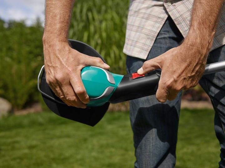 Actual product image Bosch Home & Garden Art 27 (Trim line)