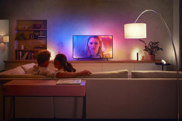 Image du produit Philips Hue Play Gradient Lightstrip 65" (en anglais) (RGBW, 254 cm, Intérieur)