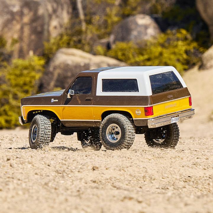 Actual product image FMS Chevrolet K5 Blazer 1:24 brown - RTR 2.4GHz (RTR Ready-to-Run)
