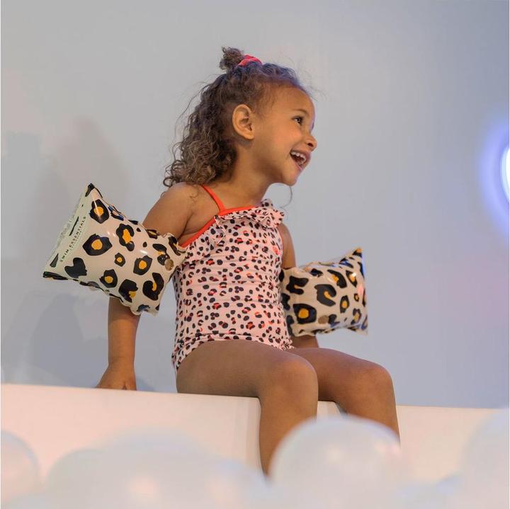 Actual product image Swim Essentials Swimming wings leopard