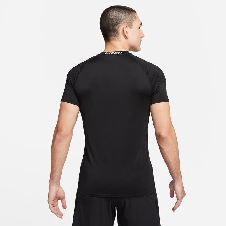 Actual product image Nike Pro Dri-FIT Slim S/S (XL)
