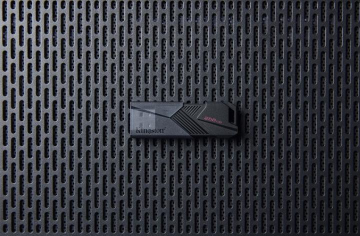 Produktbild Kingston DataTraveler Exodia Onyx (256 GB, USB-A)