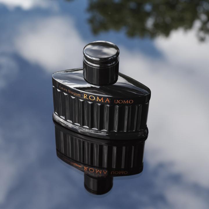 Actual product image Laura Biagiotti Roma Uomo Nero Estremo Eau de Parfum Intense Spr 75 ml (Eau de parfum, 75 ml)