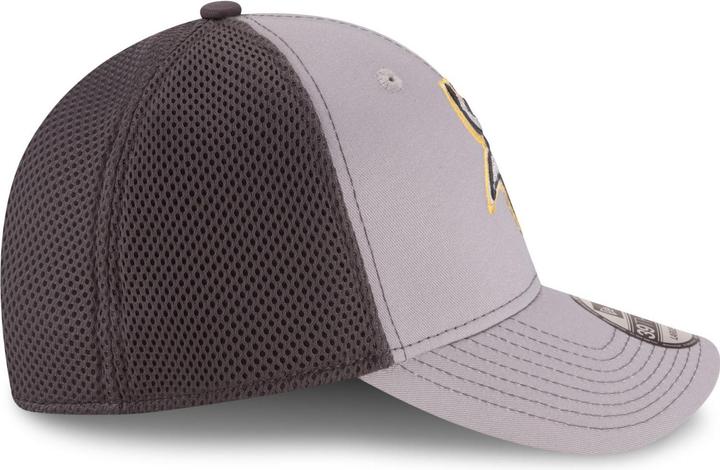Actual product image New Era 39Thirty Stretch Mesh Cap - Minnesota Vikings - L/XL (XL)
