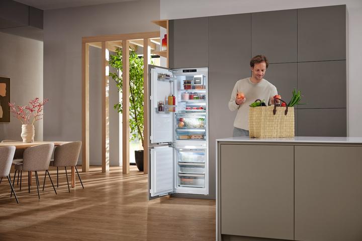 Immagine prodotto Miele Combinazione frigorifero-congelatore KFN 7795 C (246 l)