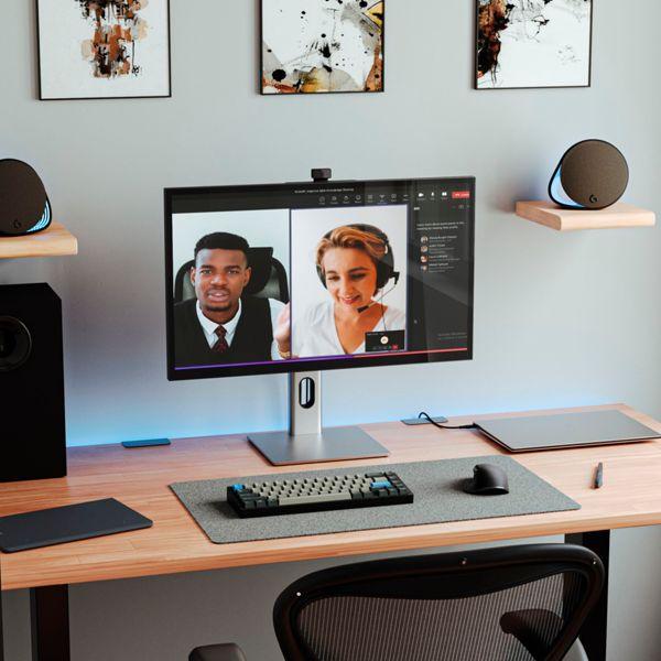 Actual product image Alogic Clarity Pro +Webcam and PD USB C (3840 x 2160 Pixels, 27")