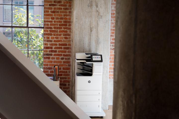 Image du produit HP Color LaserJet Enterprise Flow M681z Laser DPI par minute (Laser, Couleur)