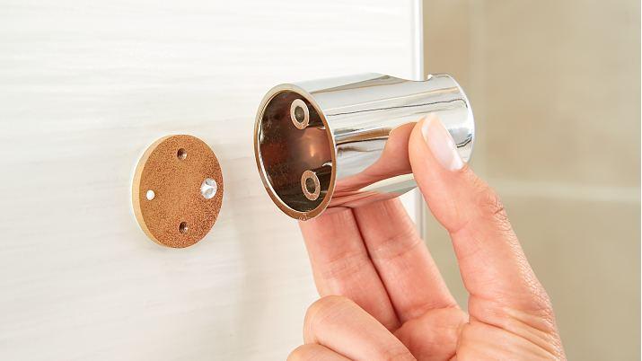 Actual product image tesa DRAAD shower squeegee incl. adhesive solution without drilling