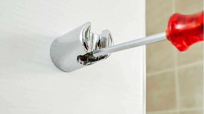 Actual product image tesa DRAAD shower squeegee incl. adhesive solution without drilling