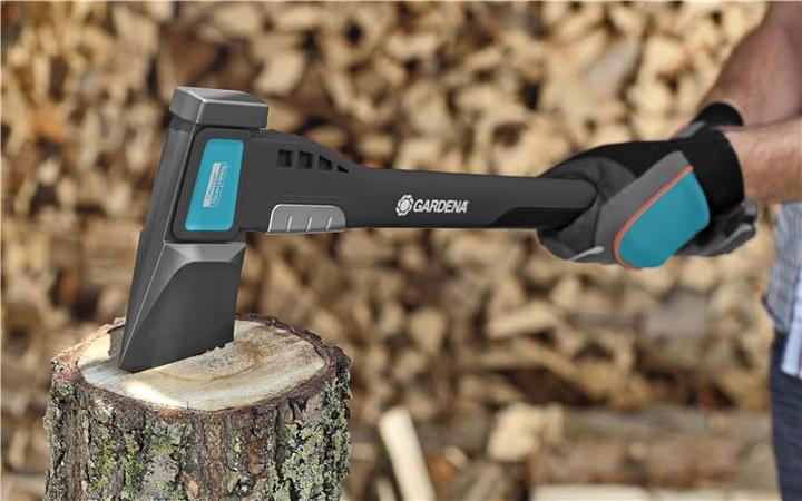 Actual product image Gardena Universal axe 900 B