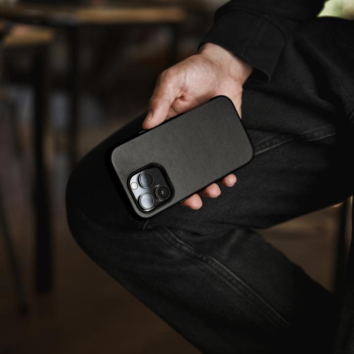 Image du produit Woodcessories Bio Leather Case (Apple iPhone 12, Apple iPhone 12 Pro)