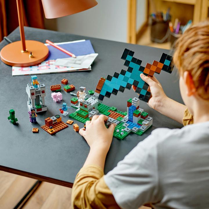 Actual product image LEGO 21244 The Sword Outpost (21244, LEGO Minecraft)