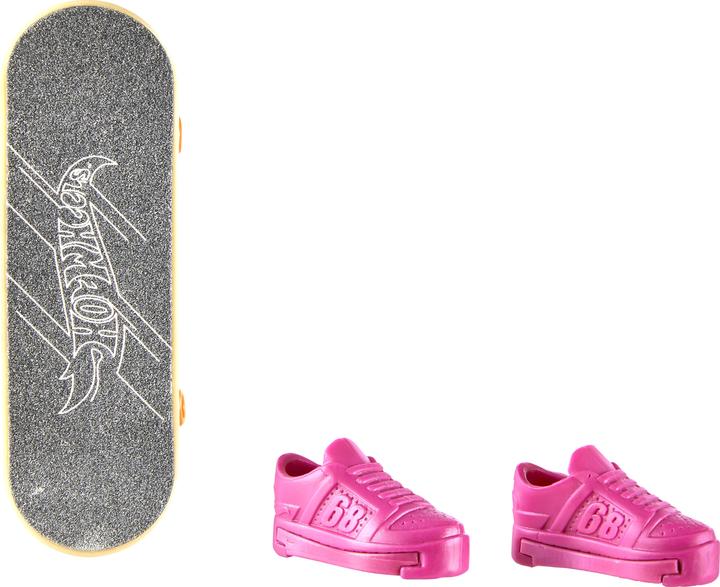 Actual product image Hot Wheels Skate Fingerboard + Shoe Asst