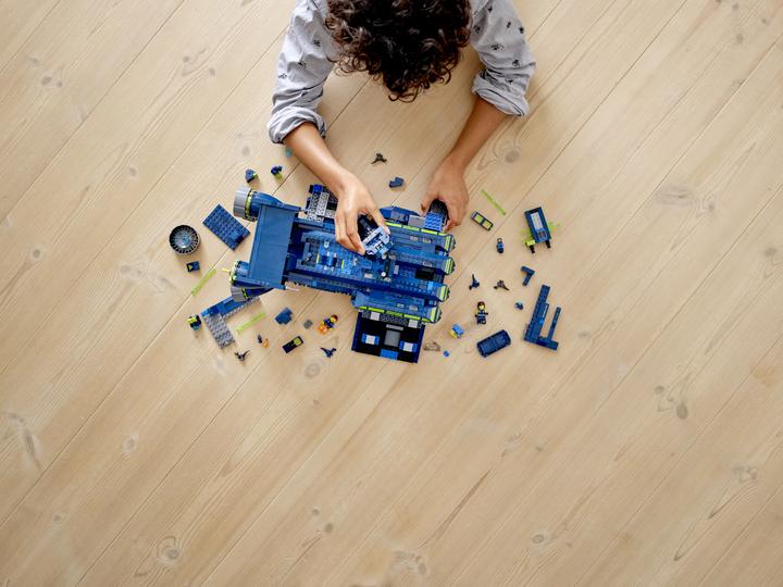 Actual product image LEGO The Rexcelsior (70839)