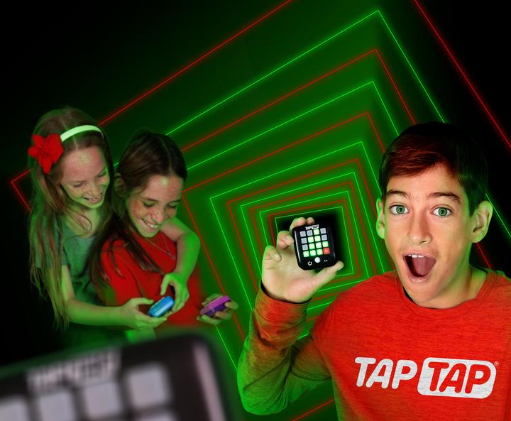 Image du produit smart TAPTAP® Arcade, gadget de poche avec 10 jeux de type arcade. Faites grandir 1 des 10 personnages
