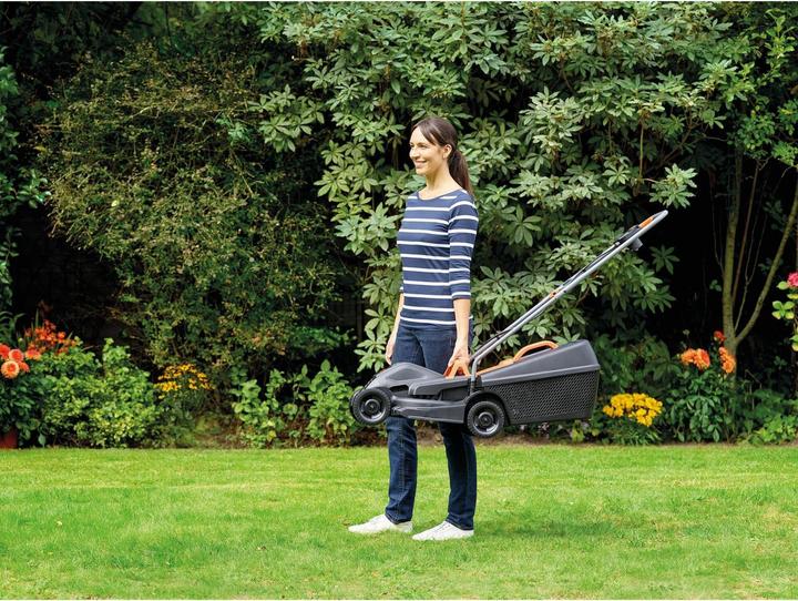 Actual product image Black & Decker Electric lawn mower (Electrical connection)