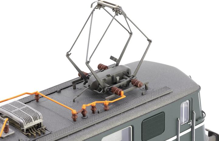 Actual product image Piko SBB Canton locomotive Ae 6/6 11409 BASELLAND green Ep. IV DC (Track H0)
