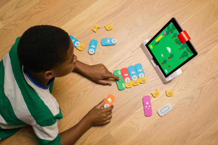 Actual product image Play Osmo Coding Awbie - Learning to program with ease