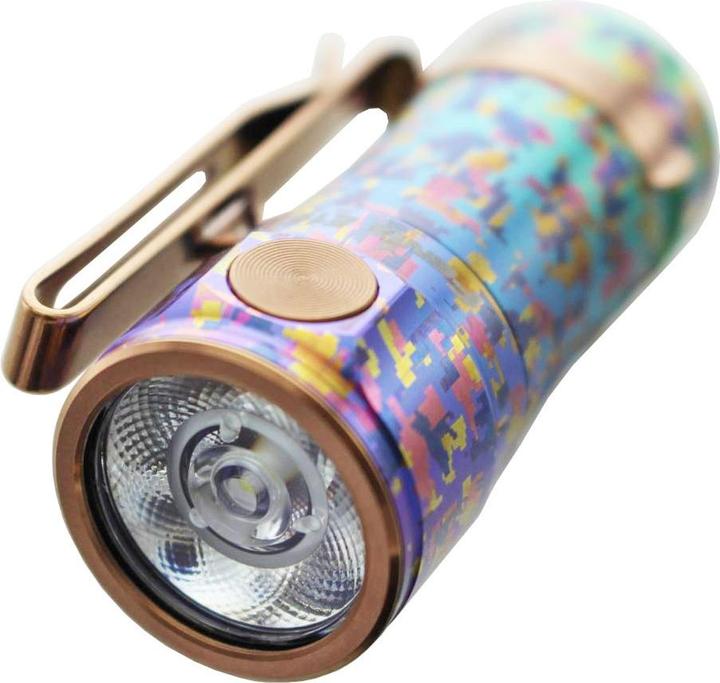 Fenix E16 Ti Titan LED Flashlight with li-Ion Battery and Micro-USB Charging Cable (5.10 cm, 650 lm)
