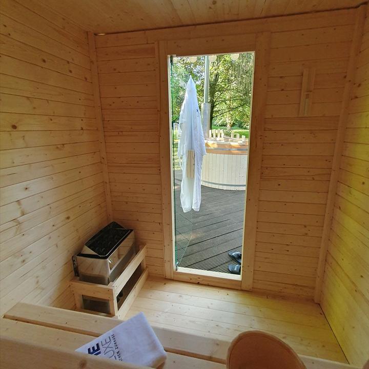 Immagine prodotto Home Deluxe Sauna esterna MACAH L- 221 x 217 cm per 4 persone - Sauna con riscaldamento da 6kW