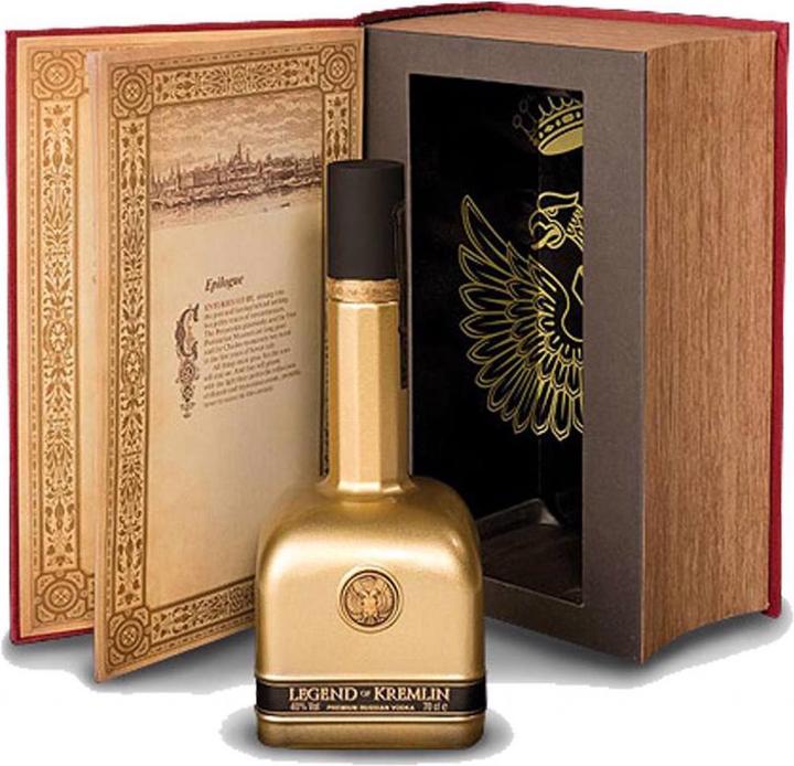 Produktbild Legend Of Kremlin Grand Premium Gold Vodka mit rotem Buch (1 x 70 cl)