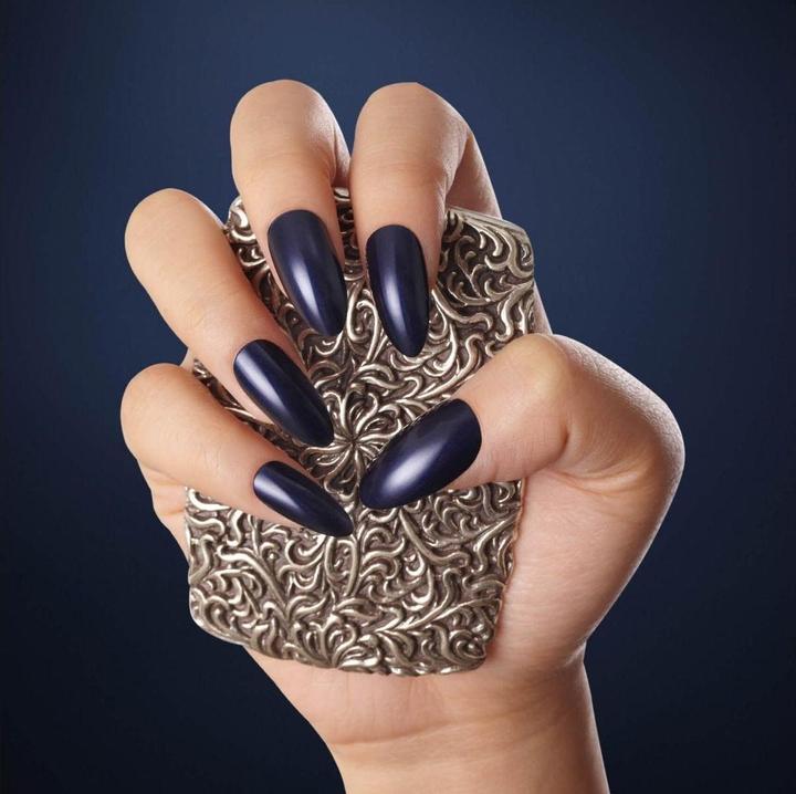 Produktbild KISS Plain nails - full cover and tips - Stiletto (Kunstnägel, Transparent)