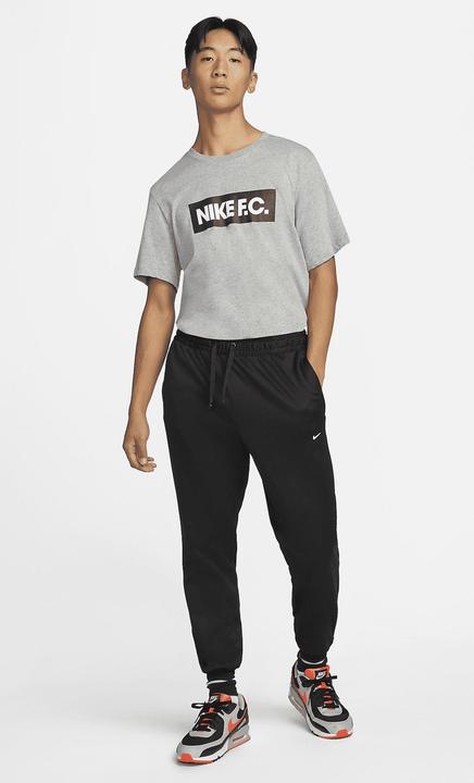 Actual product image Nike DD9541-010 (M)