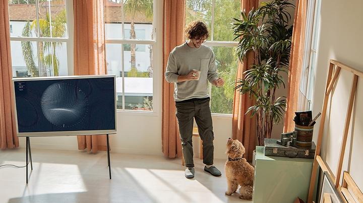 Produktbild Samsung The Serif 4K (55", LS01T, QLED, 4K, 2020)